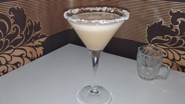 Pistachio Martini Recipe With Amaretto