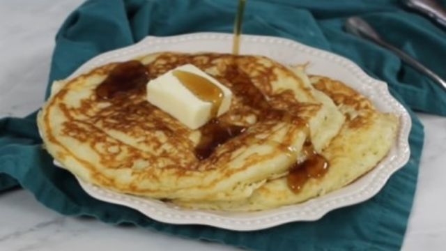 Denny's Buttermilk Pancakes Recipe