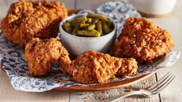 Southern Fried Chicken For Texas Roadhouse Sweet Tea As A Side Dish